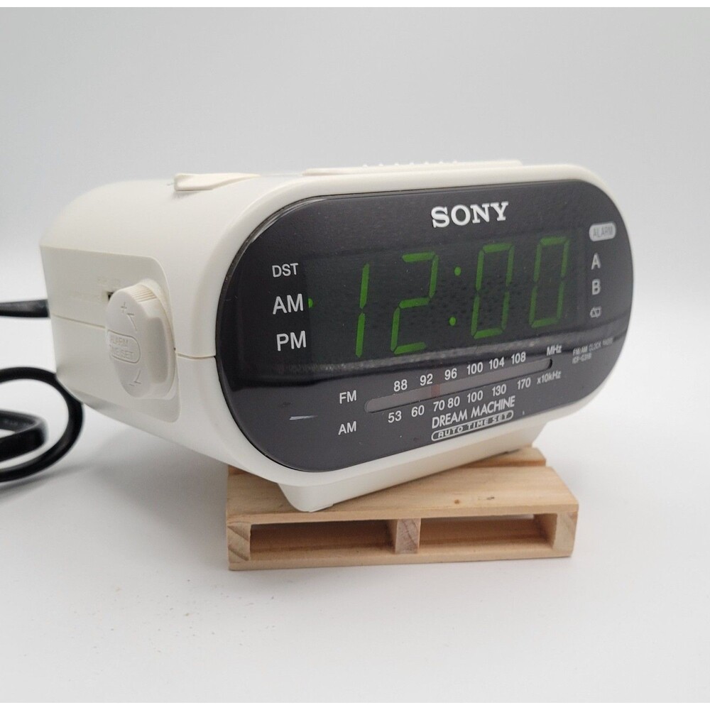 SONY Dream Machine FM/AM Alarm Clock Radio Model ICF-C318 WHITE